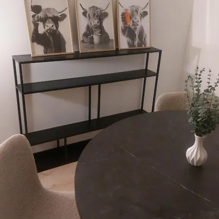 Place2Stay Gloggnitz2 شقة غلوغنيتز